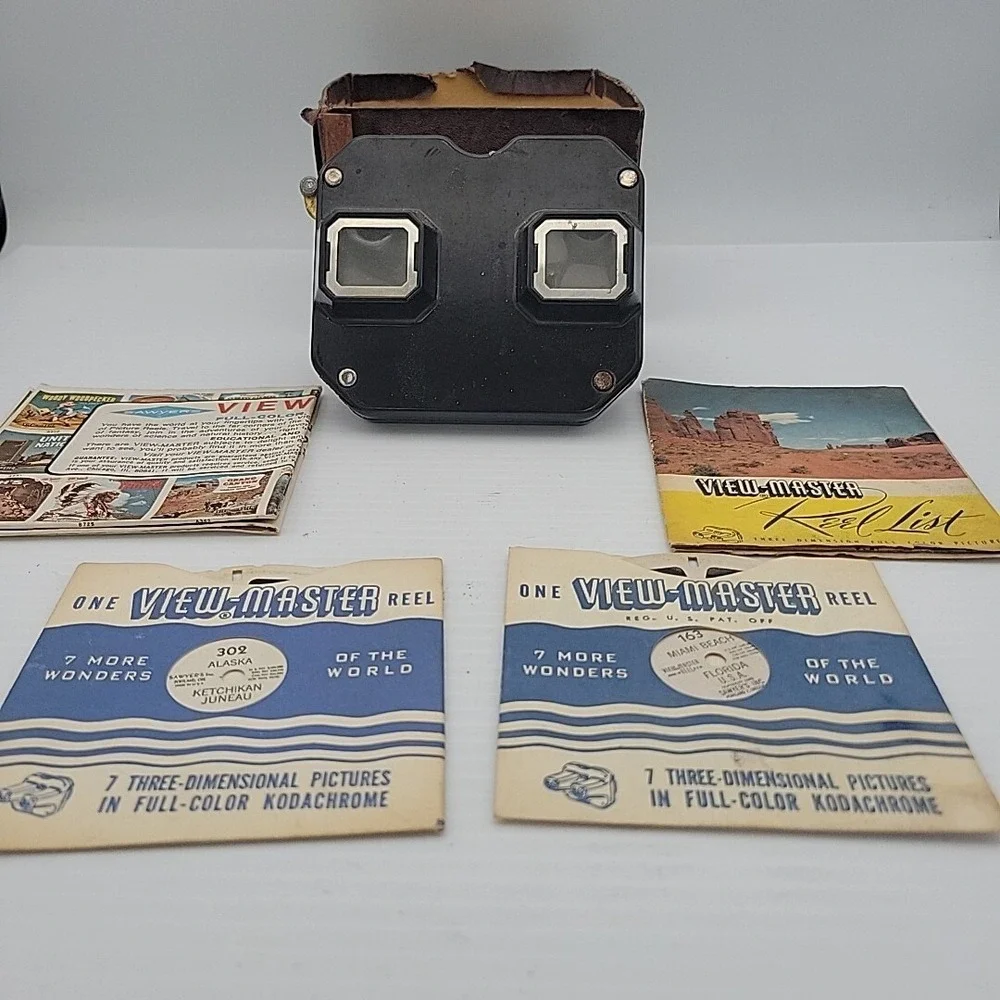 Sawyer's View-Master Viewer Black Original 1950's Stereoscope‎ with Extras